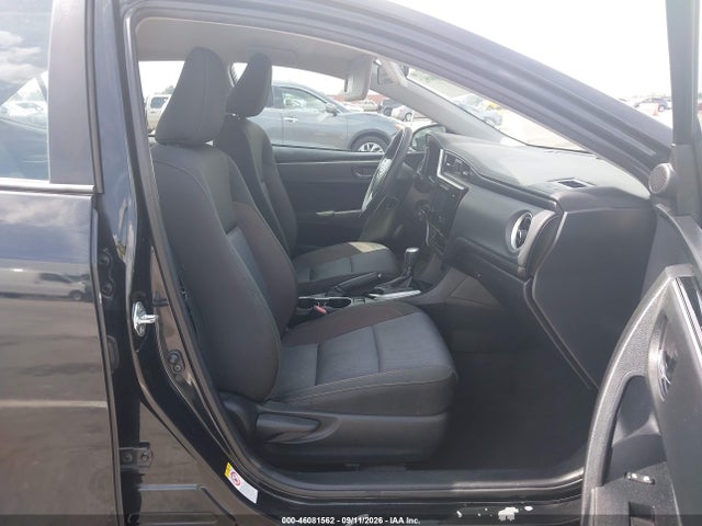 2017 TOYOTA COROLLA LE 5