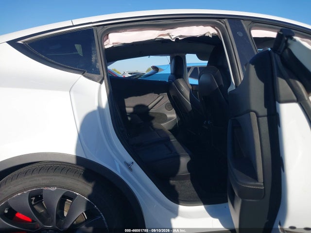 2023 TESLA MODEL Y PERFORMANCE DUAL MOTOR ALL-WHEEL DRIVE 8