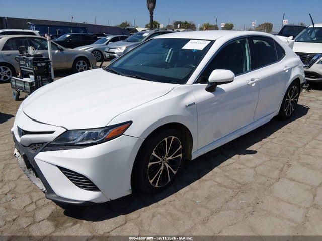 2020 TOYOTA CAMRY SE HYBRID 2