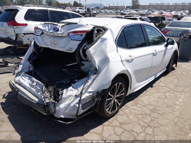 2020 TOYOTA CAMRY SE HYBRID 4