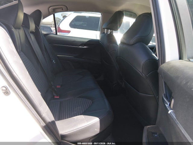 2020 TOYOTA CAMRY SE HYBRID 8