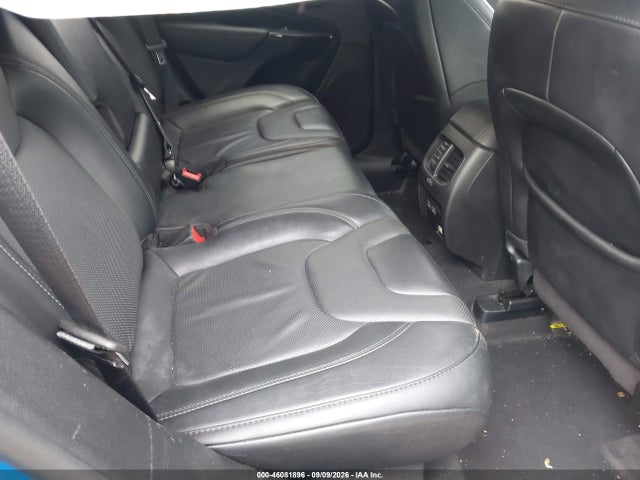 2023 JEEP CHEROKEE ALTITUDE LUX 4X4 8