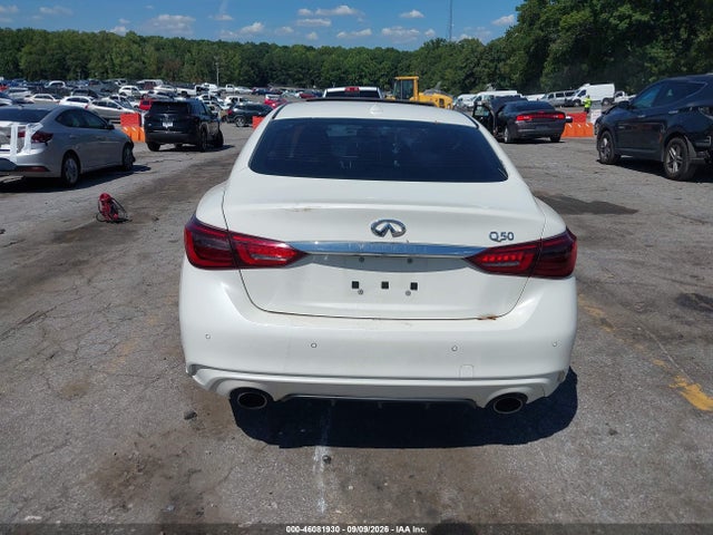 2022 INFINITI Q50 LUXE 16