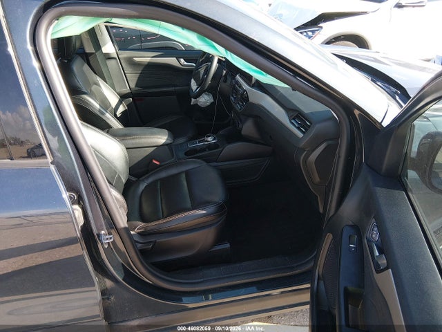 2022 FORD ESCAPE SEL 5