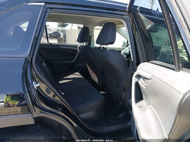 2023 TOYOTA RAV4 HYBRID LE 8