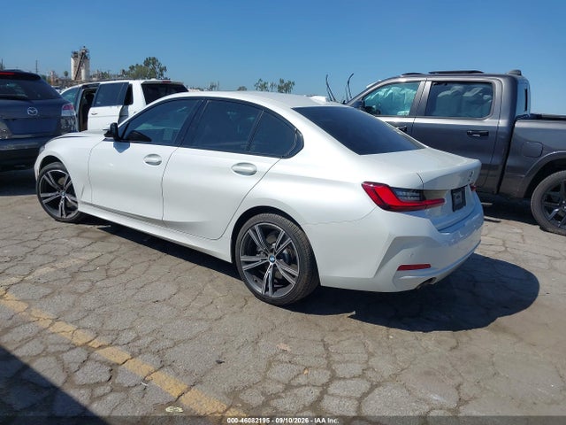 2023 BMW 330I 3