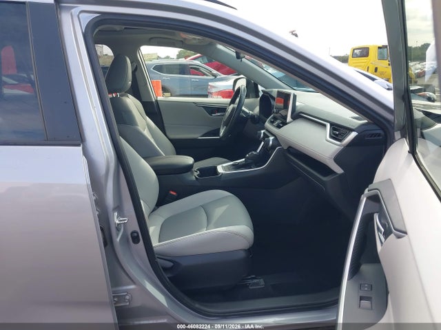 2023 TOYOTA RAV4 HYBRID XLE PREMIUM 5