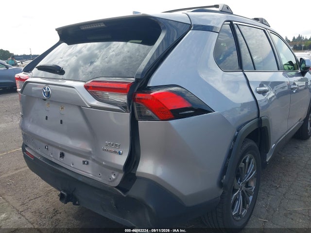 2023 TOYOTA RAV4 HYBRID XLE PREMIUM 6