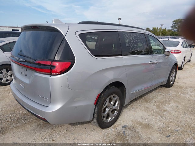 2022 CHRYSLER PACIFICA LIMITED AWD 4