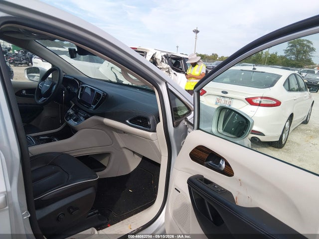2022 CHRYSLER PACIFICA LIMITED AWD 5