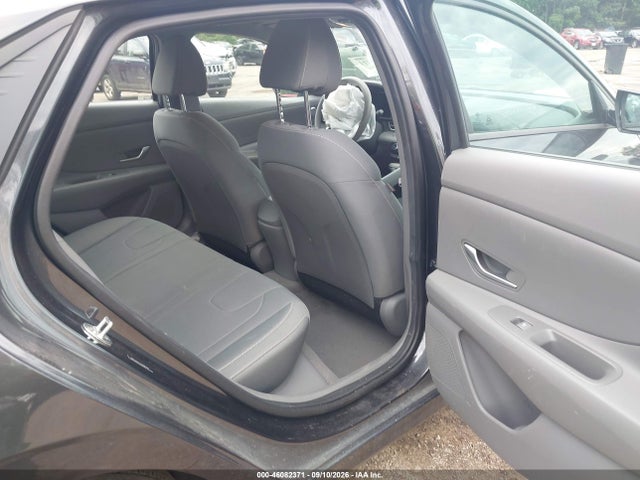 2022 HYUNDAI ELANTRA SEL 8