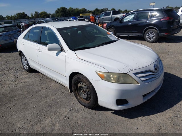 2011 TOYOTA CAMRY 