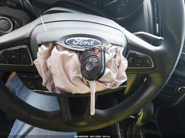 2017 FORD ESCAPE S 11