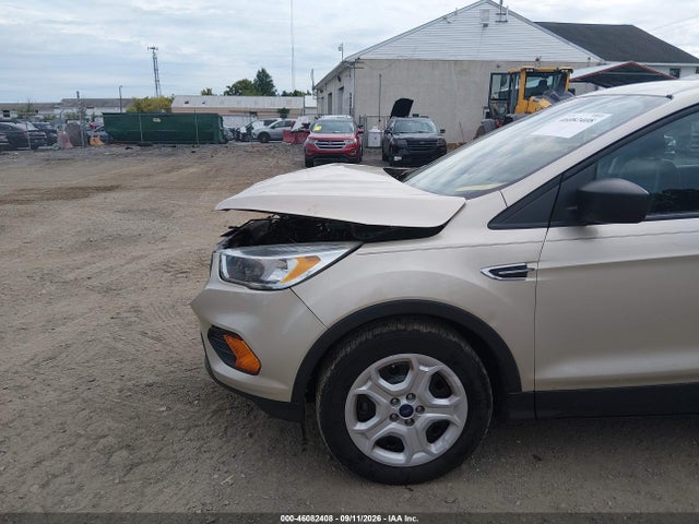 2017 FORD ESCAPE S 18