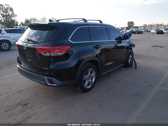 2018 TOYOTA HIGHLANDER LIMITED 4