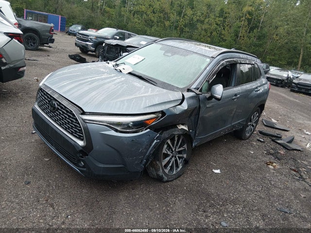 2023 TOYOTA COROLLA CROSS XLE 2