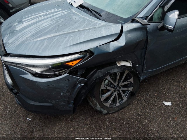 2023 TOYOTA COROLLA CROSS XLE 6