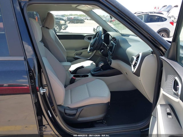 2022 KIA SOUL LX 5