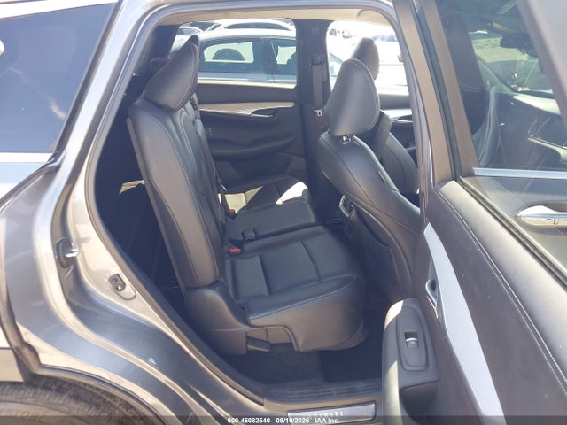 2019 INFINITI QX50 ESSENTIAL 8