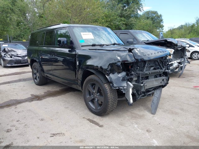 2024 Land Rover Defender 130 P400 X-Dynamic SE