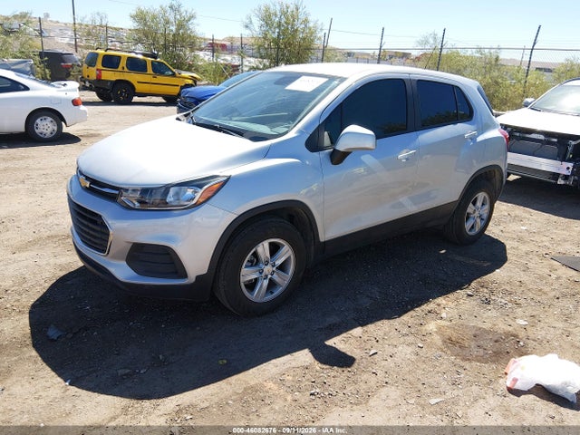2022 CHEVROLET TRAX AWD LS 2