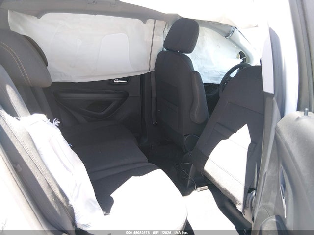 2022 CHEVROLET TRAX AWD LS 8