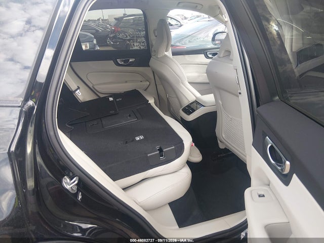 2026 VOLVO XC60 B5 ULTRA 8