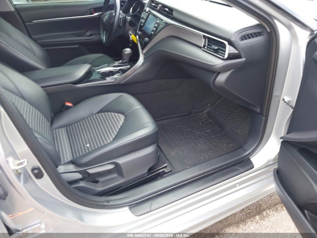 2019 TOYOTA CAMRY SE 5