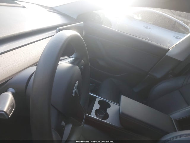 2021 TESLA MODEL 3 STANDARD RANGE PLUS REAR-WHEEL DRIVE 14