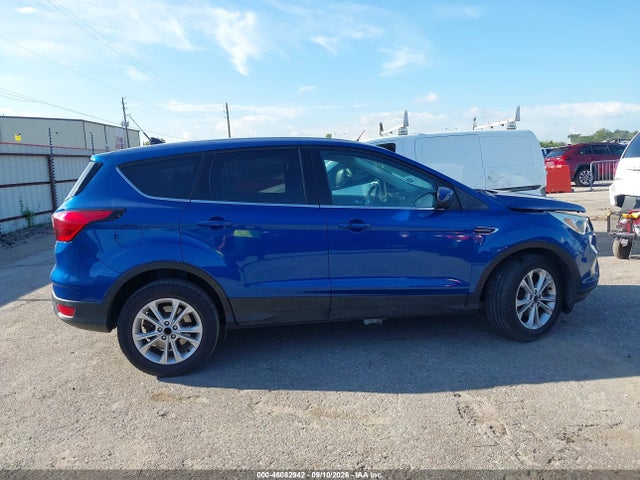 2019 FORD ESCAPE SE 13