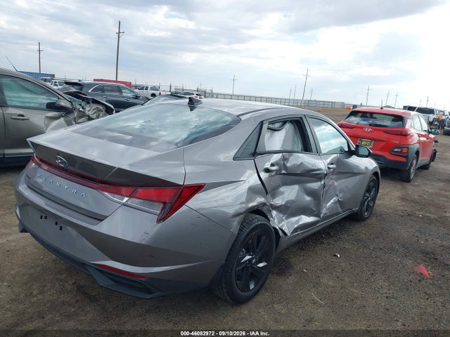 2023 HYUNDAI ELANTRA SEL 4