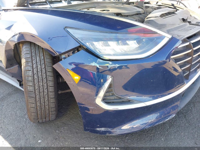 2021 HYUNDAI SONATA SE 18