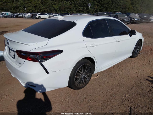 2022 TOYOTA CAMRY SE 4