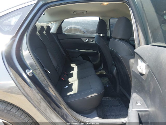 2019 KIA FORTE LXS 8