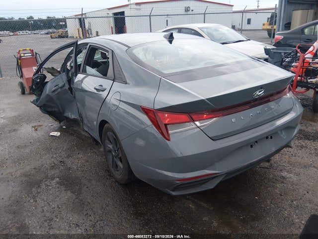 2021 HYUNDAI ELANTRA SEL 3