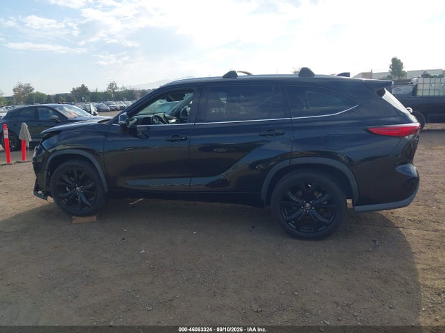 2021 TOYOTA HIGHLANDER LIMITED 15