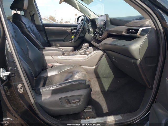 2021 TOYOTA HIGHLANDER LIMITED 5