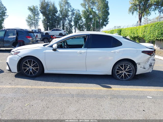 2021 TOYOTA CAMRY SE 16