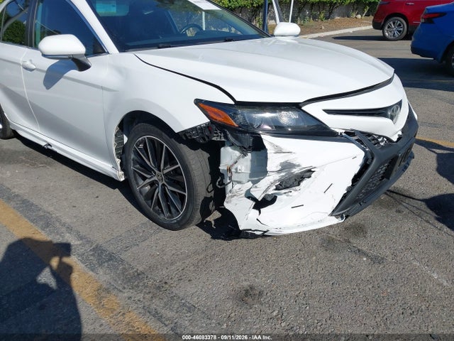 2021 TOYOTA CAMRY SE 12
