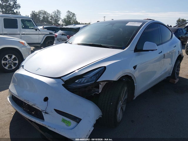 2023 TESLA MODEL Y AWD/LONG RANGE DUAL MOTOR ALL-WHEEL DRIVE 2