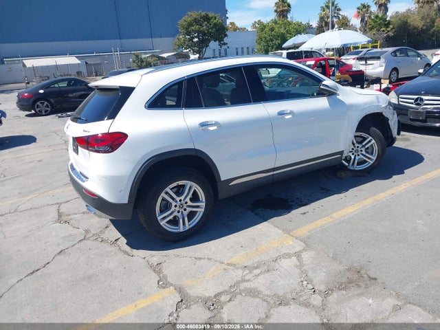 2022 MERCEDES-BENZ GLA 250 4MATIC 4