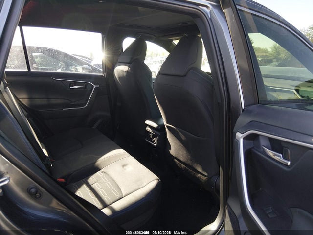 2025 TOYOTA RAV4 HYBRID SE 8