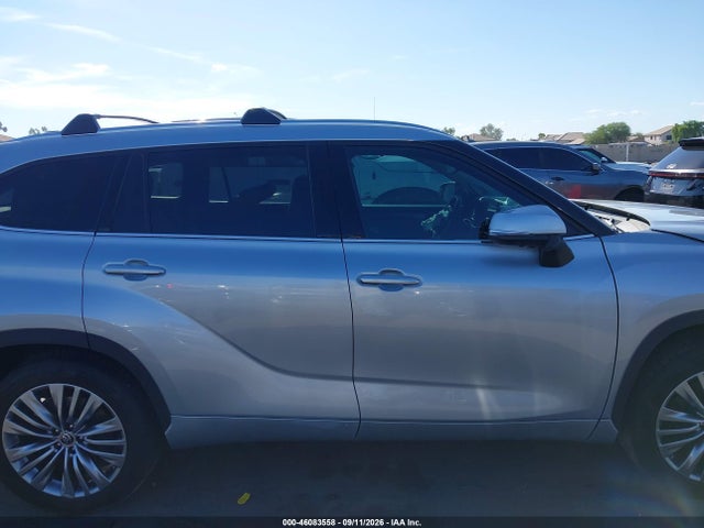 2021 TOYOTA HIGHLANDER PLATINUM 13