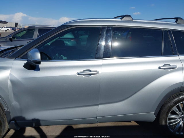 2021 TOYOTA HIGHLANDER PLATINUM 14