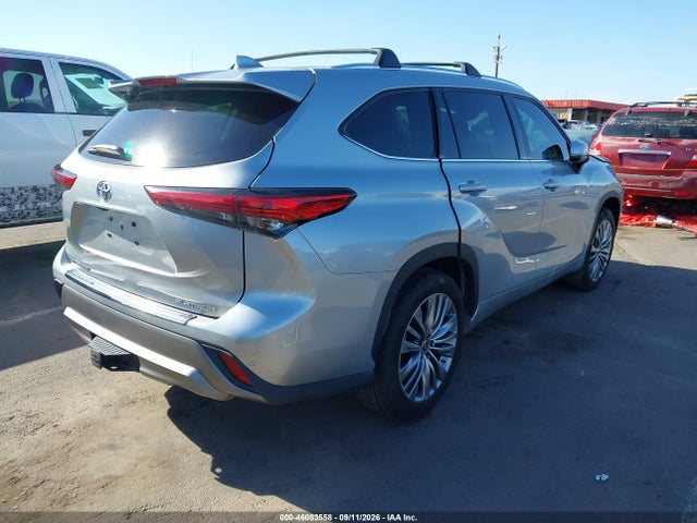 2021 TOYOTA HIGHLANDER PLATINUM 4