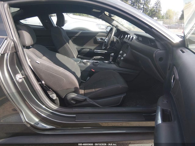 صورة 5 لـ 2015 FORD MUSTANG V6