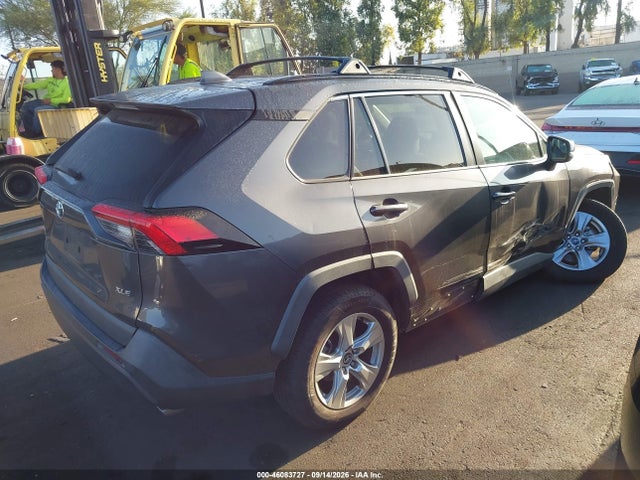 2020 TOYOTA RAV4 XLE 4