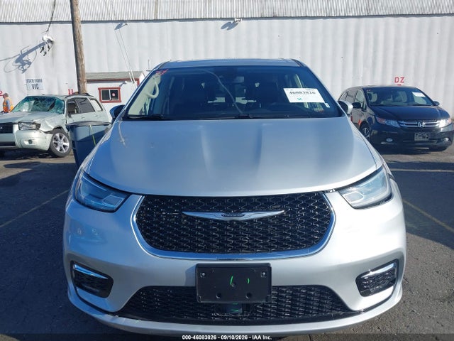 2023 CHRYSLER PACIFICA TOURING L 6
