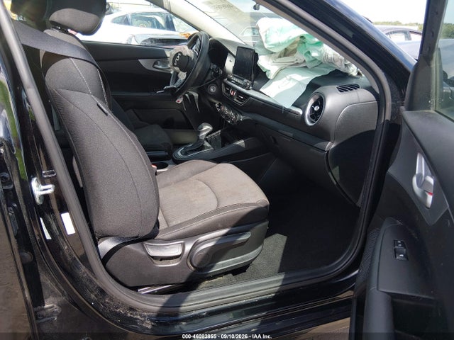 2023 KIA FORTE LX 5