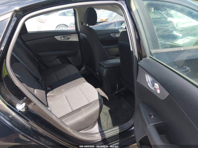 2023 KIA FORTE LX 8